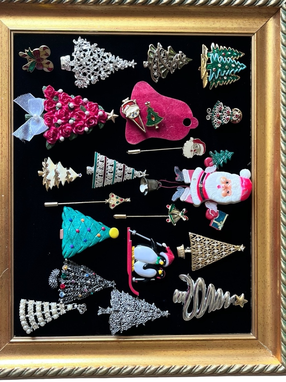 Mixed Signed Christmas Tree Holiday Pin Brooch Lot 120+ Pieces Vintage Modern - Picture 7 of 13